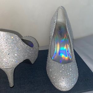Glitter heels, size 9 !